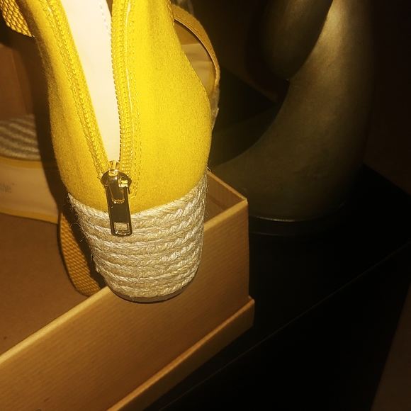 Lexie & Annie wedge sandals - Picture 4 of 5